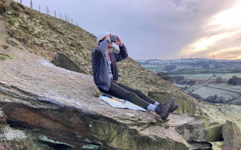 UCL students explore ancient rocks in virtual reality